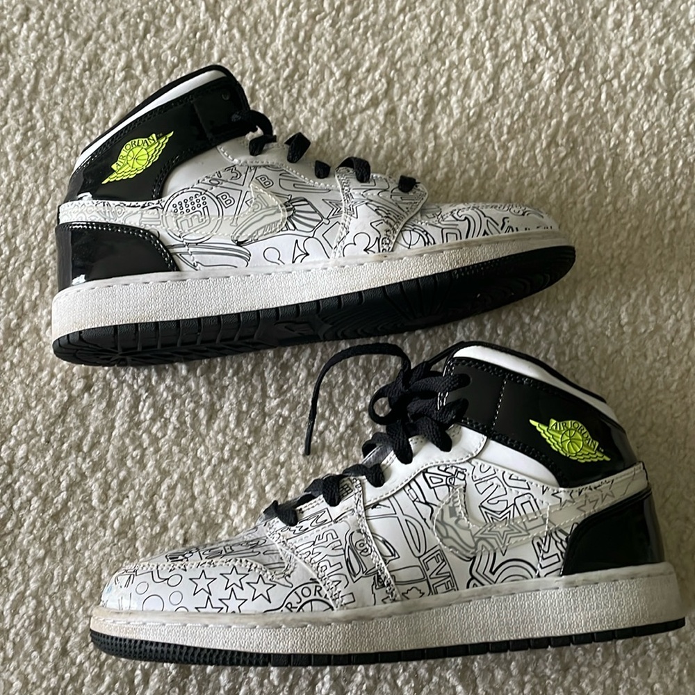 Jordans.    barely used